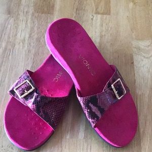 Vionic leather slide sandals rest santos Sz 8